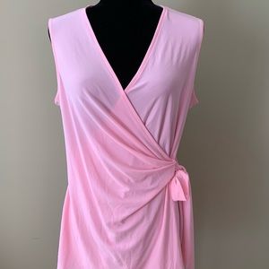 NWT Anne Klein Wrapped Sleeveless top size large.